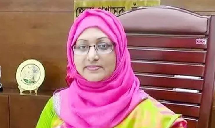 চাঁদপুরের সেই ডিসিকে আচমকা বদলি
