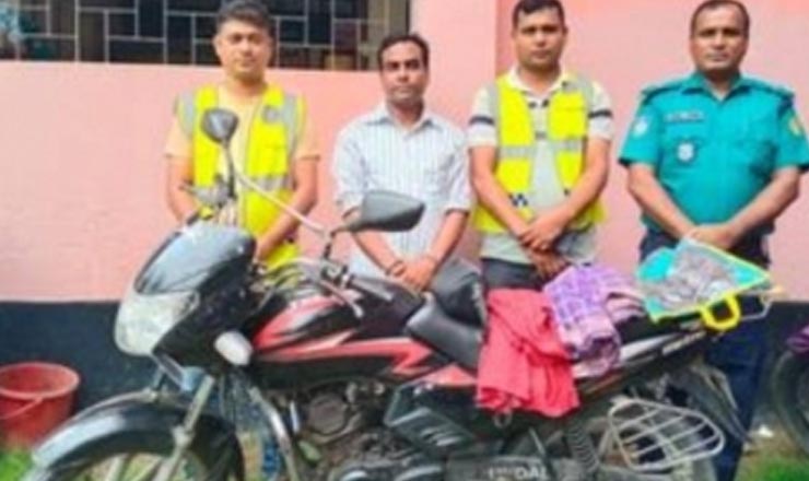বাবার অনেক টাকা, তারপরও ছিনতাই করে সে