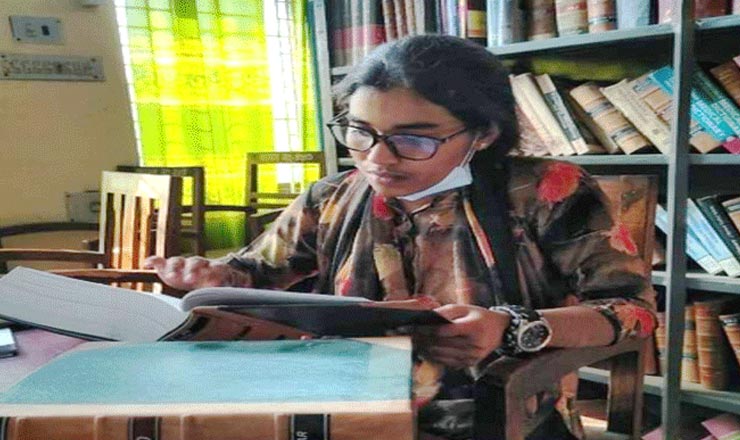 সহকারী জজ হতে চাইলে