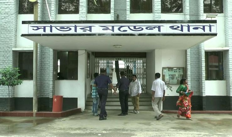 পার্টির কথা বলে বন্ধুদের নিয়ে প্রেমিকাকে সংঘবদ্ধ ধর্ষণ