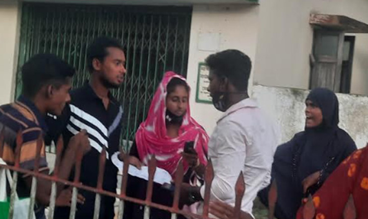 জেল গেটে পরিচয় হলো ২ সতীনের, স্বামীকে নিয়ে টানাটানি