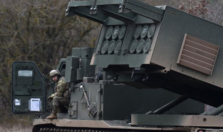 যুক্তরাষ্ট্রের ইউটার্ন, সেই অস্ত্র ইউক্রেনকে না দেওয়ার ইঙ্গিত