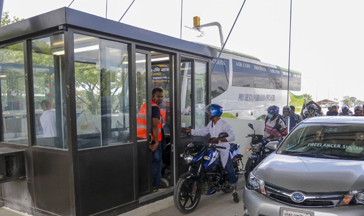 পদ্মা সেতু চালুর প্রথম দিনে ২ কোটি ৯ লাখ টাকা টোল আদায়