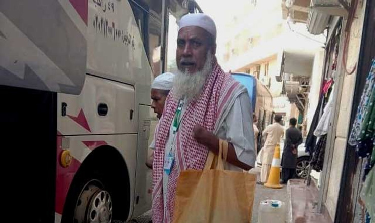 হজে গিয়ে গ্রেপ্তার: বোমায় হাত হারিয়ে ডাকাতি ছেড়ে আন্তর্জাতিক ভিক্ষুক