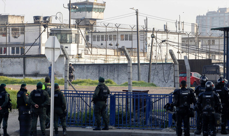 কলম্বিয়ার কারাগারে দাঙ্গার মধ্যে আগুন, নিহত ৪৯
