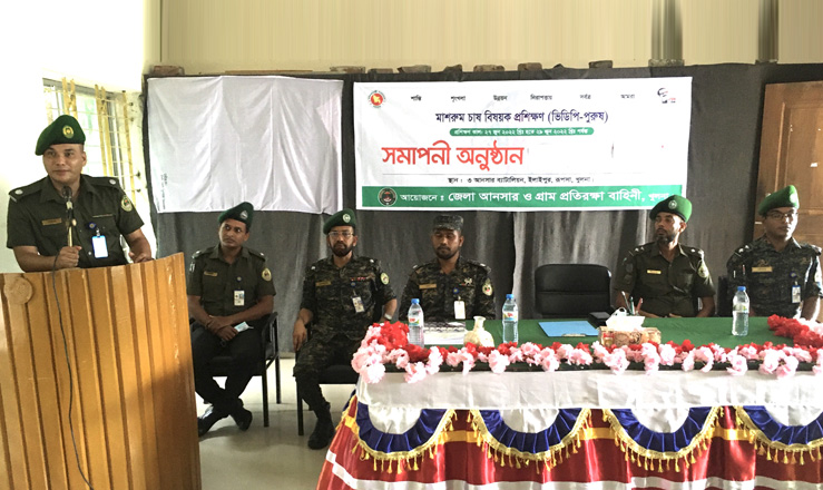 খুলনা ভিডিপি সদস্যদের মাশরুম চাষ বিষয়ক প্রশিক্ষন