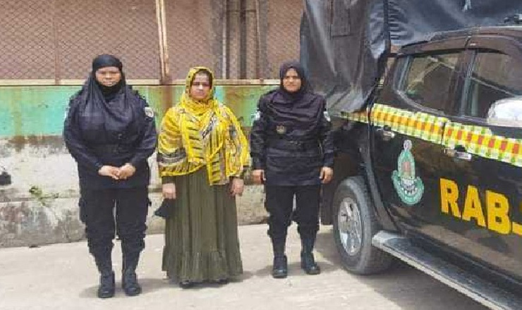 ইয়াবা দিয়ে স্বামীকে ফাঁসাতে গিয়ে স্ত্রী আটক