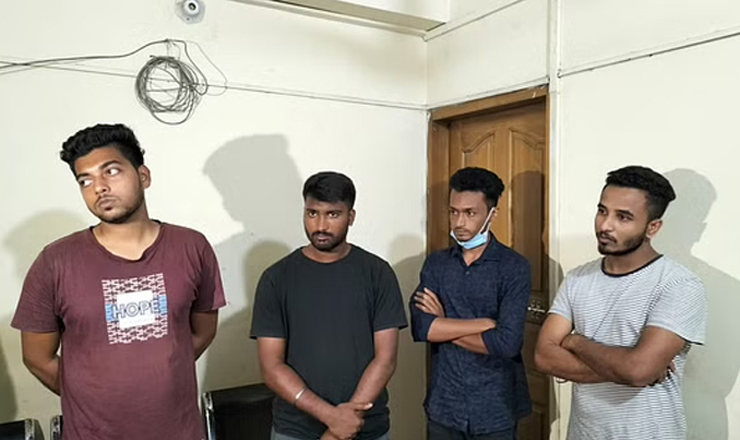 অভিযুক্ত ৩ ছাত্রকে আজীবন বহিষ্কার করা হবে: চবি উপাচার্য
