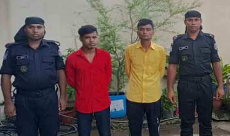 দুই সন্তানের জননীকে অস্ত্রের মুখে ধর্ষণ, গ্রেপ্তার ২