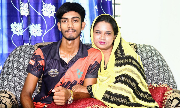 ফেসবুক শুরু সেই প্রেমের শেষ হলো মৃত্যু দিয়ে