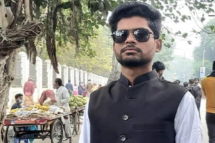 মেয়েদের ওয়াশরুমে ঢুকে ‘মদ্যপ’ ছাত্রলীগ নেতার কাণ্ড
