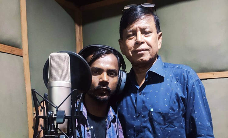 হিরো আলমকে নিয়ে গান করে তোপের মুখে হাসান মতিউর