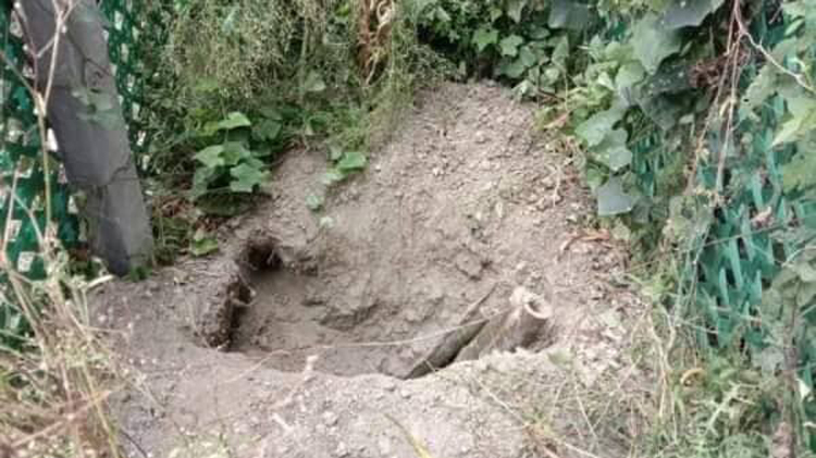 শিবালয়ের পৃথক দুটি কবরস্থান থেকে ১২ কঙ্কাল চুরি