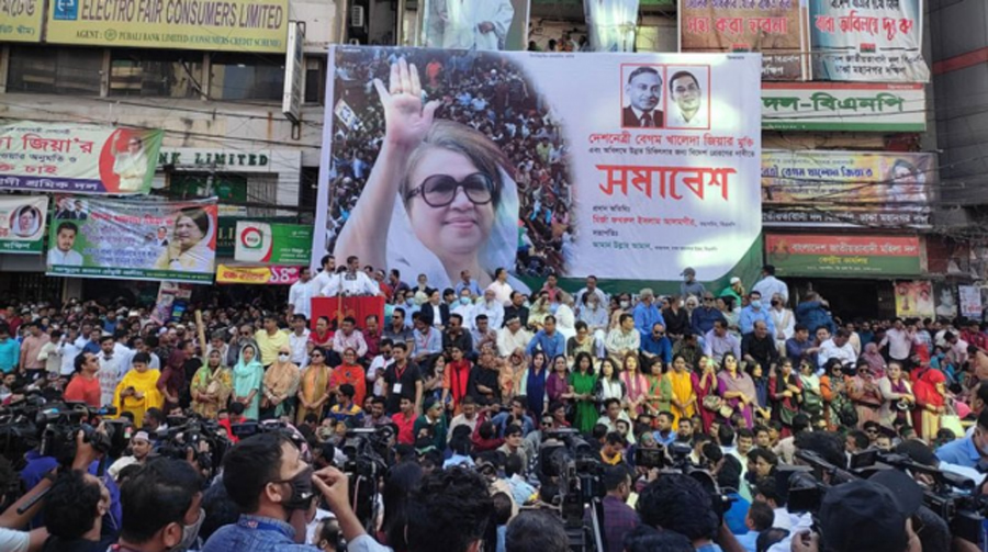 প্রধানমন্ত্রী বলেছেন, বিএনপিকে সোহরাওয়ার্দী উদ্যানের বাইরে সমাবেশ করতে দেওয়া হবে না।