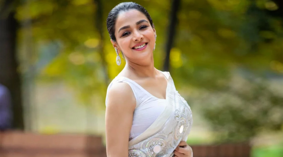 ১৪ বছর পর রুনা খান