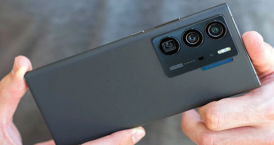 নতুন এই স্মার্টফোন হার মানাবে ল্যাপটপকেও