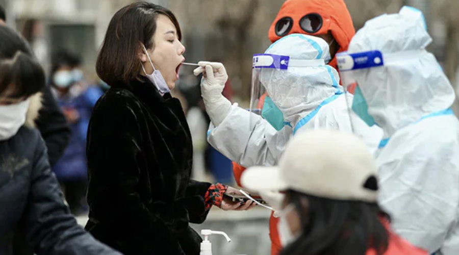 চীনে হাসপাতালে জায়গা নেই শ্মশানে মৃতদেহের স্তূপ