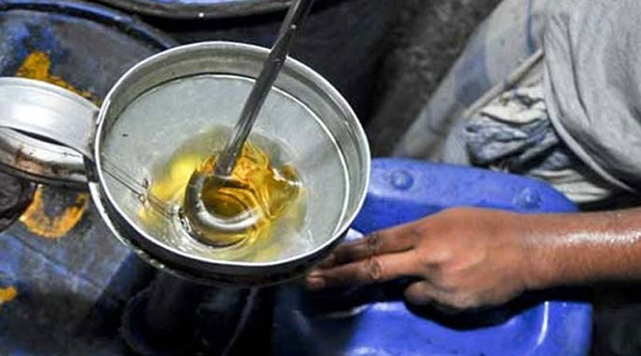 ১ জানুয়ারি থেকে খোলা তেল বিক্রি বন্ধ