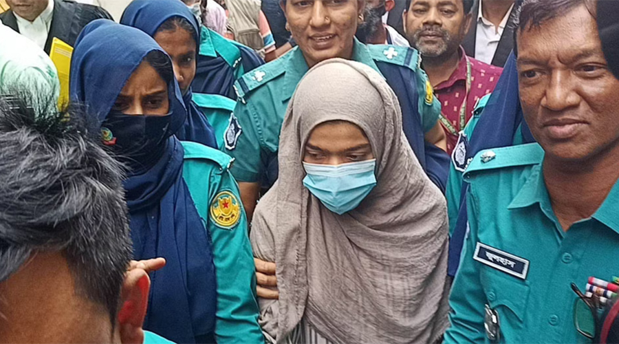 যে কারনে আটকে বুশরার মুক্তি