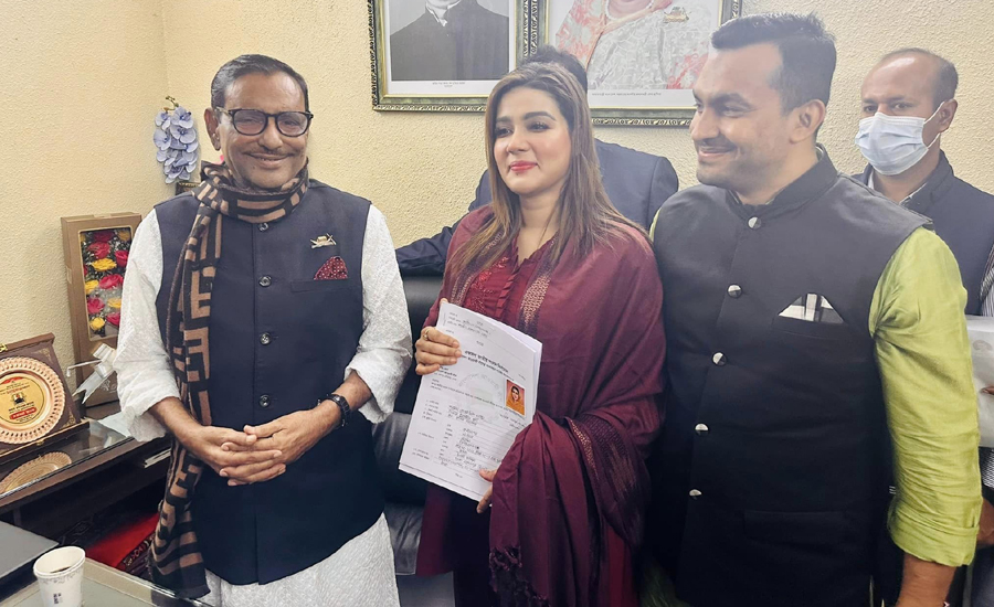 মাহির মনোনয়ন নিয়ে যা বললেন মুরাদ হাসান