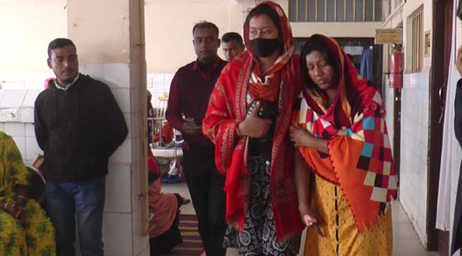 এসআই স্ত্রীকে পিটিয়ে হাসপাতালে পাঠাল ইন্সপেক্টর স্বামী