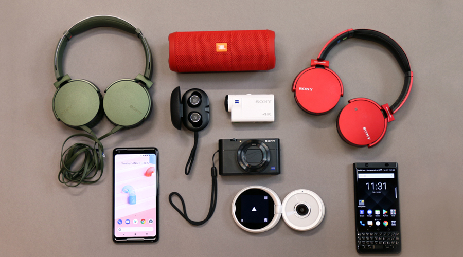 প্রিয়জনকে উপহার দিতে পারেন যে ৫টি গ্যাজেট