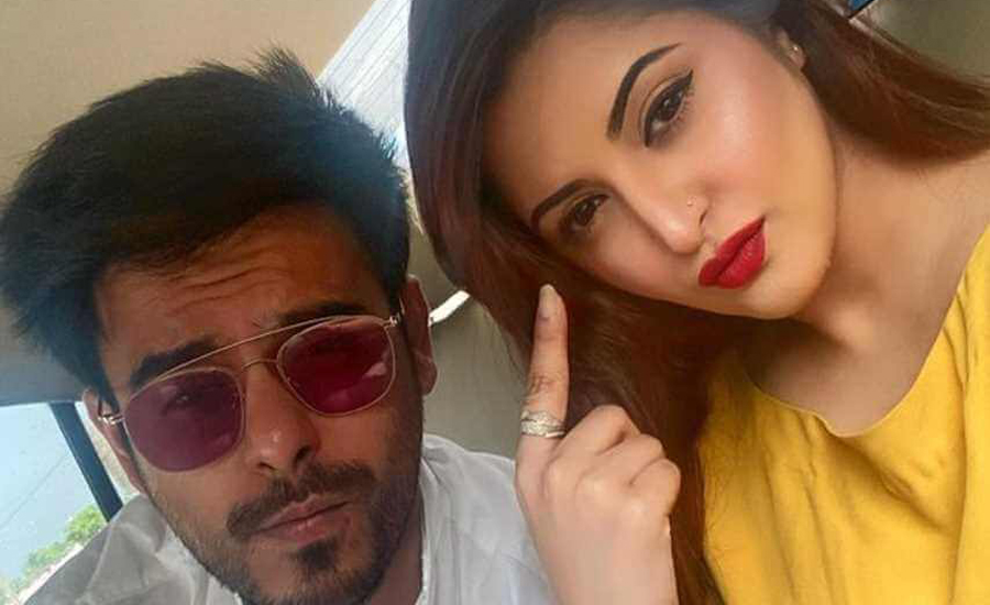 সিয়ামের সঙ্গে দেখা গেল পরীমনিকে!