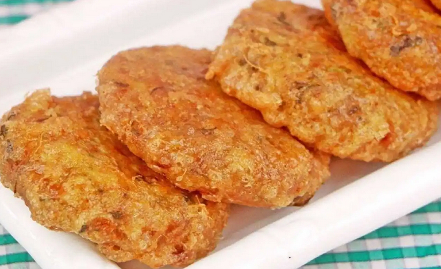 ব্যস্ততার ফাঁকে চটজলদি দেখে নিন মুখরোচক খাবার ডিমের কাবাবের রেসিপ