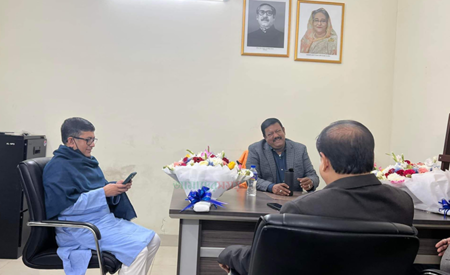 এইচ টি ইমামের চেয়ারে বসলেন কবির বিন আনোয়ার