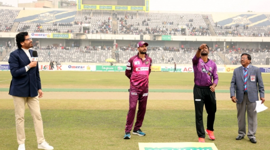 বিপিএল শুরু সময় বিভ্রাটের মধ্য দিয়ে