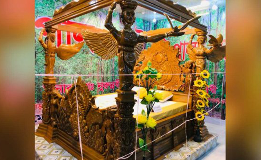 বাণিজ্য মেলায় কোটি টাকার পরি পালঙ্ক, দাম উঠেছে ৫০ লাখ!