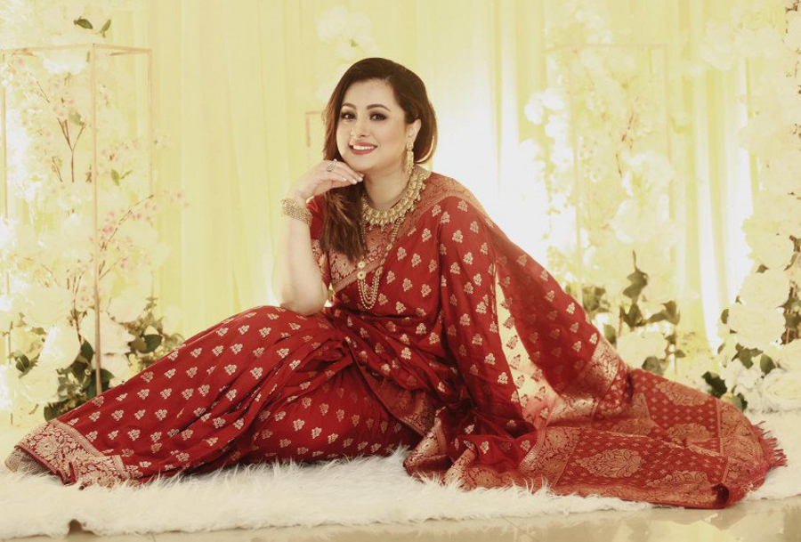 বিয়ের পর আরও বয়স কমছে পূর্ণিমার