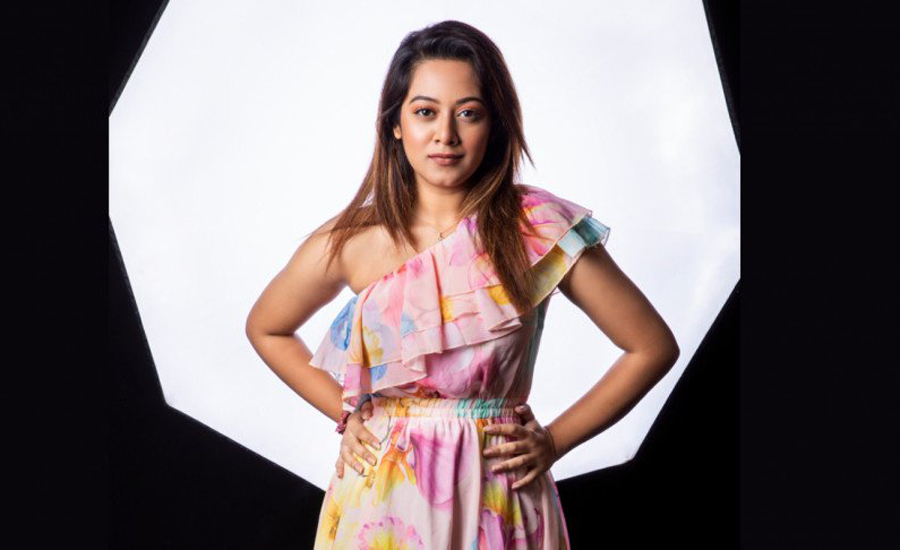 ২ মাসে ৬ কেজি ওজন কমিয়েছেন দীঘি, কততে থামবেন নায়িকা?