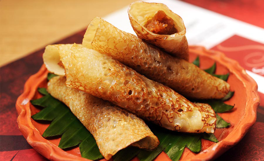  বাড়ি বাড়ি হোক পিঠে নিয়ে বিলাসিতা! মিষ্টি তো বটেই, ঝালও যেন বাদ না পড়ে