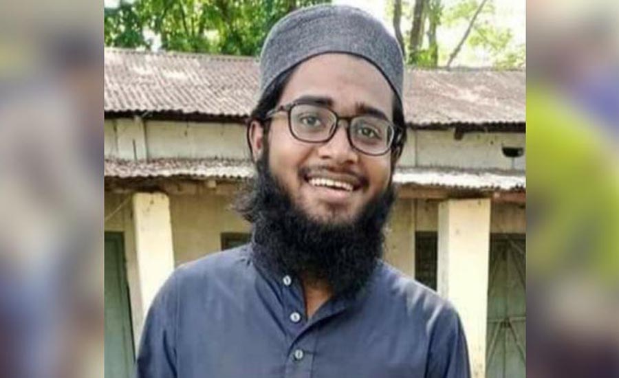 লাশ গ্রহণ করেননি পিতা, দাফন করলেন সহপাঠীরা!