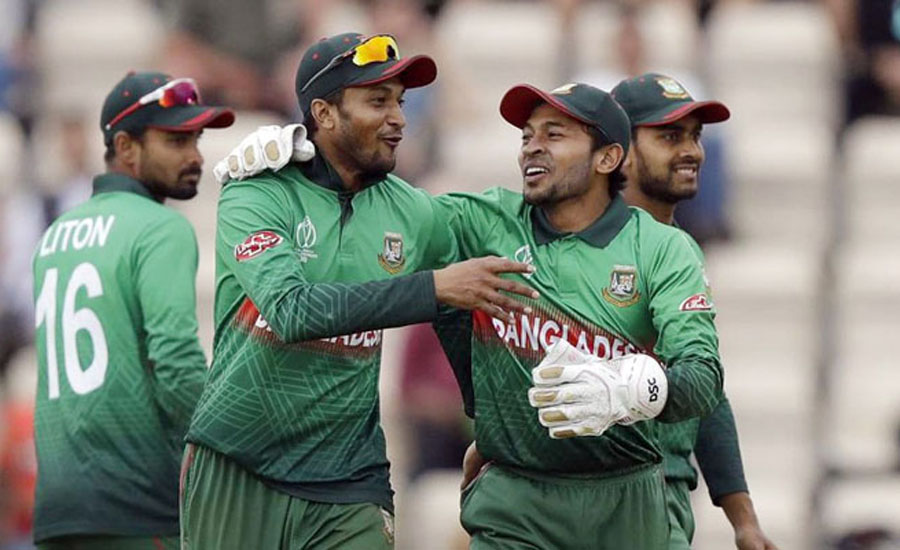 বেড়েছে সাকিবের বেতন, কমেছে মুশফিকের
