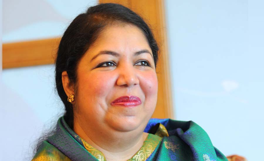 যে কারণে আলোচনায় শিরীন শারমিন চৌধুরী