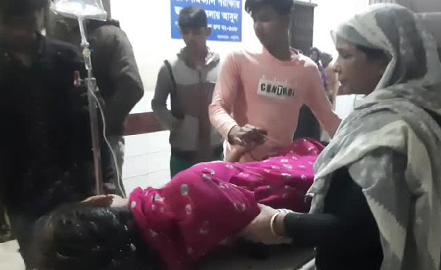 গ্রেফতার এড়াতে পুলিশের সামনেই বিষপান!