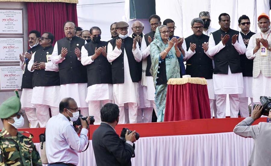 আসাদকে মঞ্চে না ডাকায় ক্ষুব্ধ প্রধানমন্ত্রী