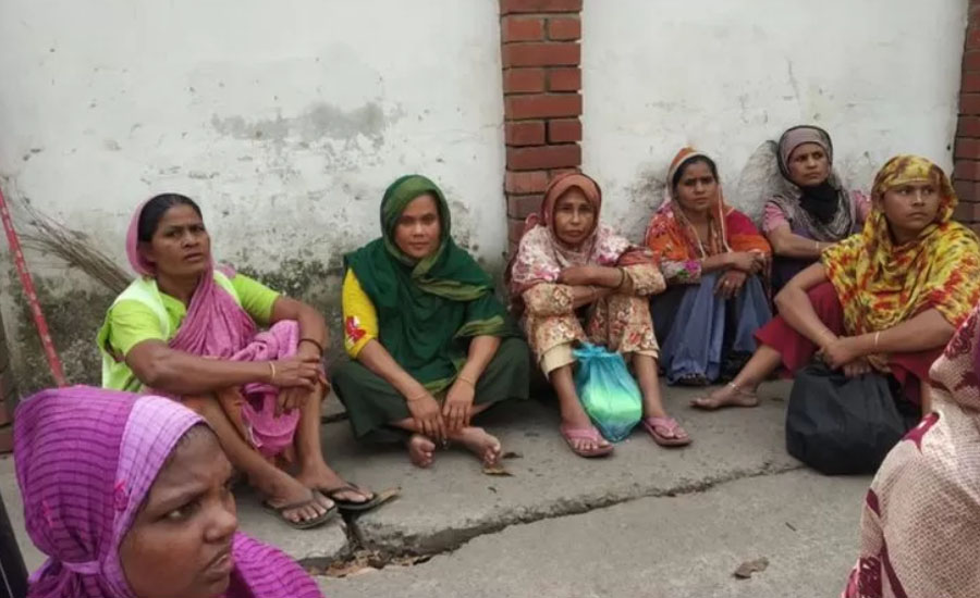 বিদ্যুৎ-গ্যাসের বিল নিয়ে দিশেহারা মানুষ, দাম কোথায় গিয়ে ঠেকবে সেটি নিয়ে চিন্তা