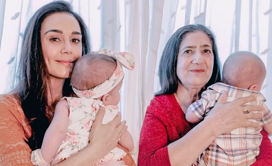 বহু পুরুষের ঘুম ওড়ানো ‘ডিম্পল কুইন’, ১০ বছরের ছোট বিদেশিকে বিয়ে করে এখন দুই সন্তানের মা প্রীতি