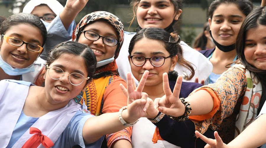 এইচএসসির ফলাফল আজ, বেলা সাড়ে ১১টায় ফলাফল প্রকাশ