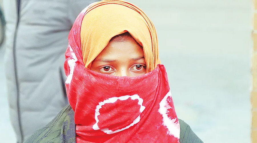 কি ঘটেছিলো সেই রাতে, ভয়াবহ নির্যাতনের বর্ণনা দিলেন ইসলামী বিশ্ববিদ্যালয়ের সেই ছাত্রী