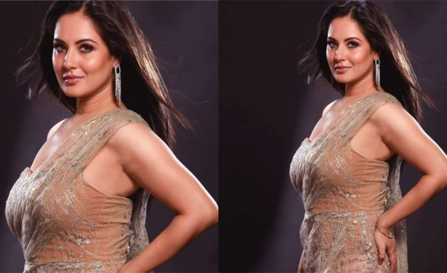 ট্রান্সপারেন্ট পোশাকে সাহসীকতার সীমা ছাড়ালেন পূজা ব্যানার্জি, ছবি দেখে হার্টবিট বেড়েছে পুরুষ ভক্তদের