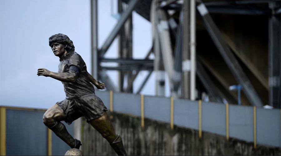 ﻿নাপোলির স্টেডিয়াম থেকে যে কারণে সরিয়ে ফেলা হচ্ছে ম্যারাডোনার মূর্তি