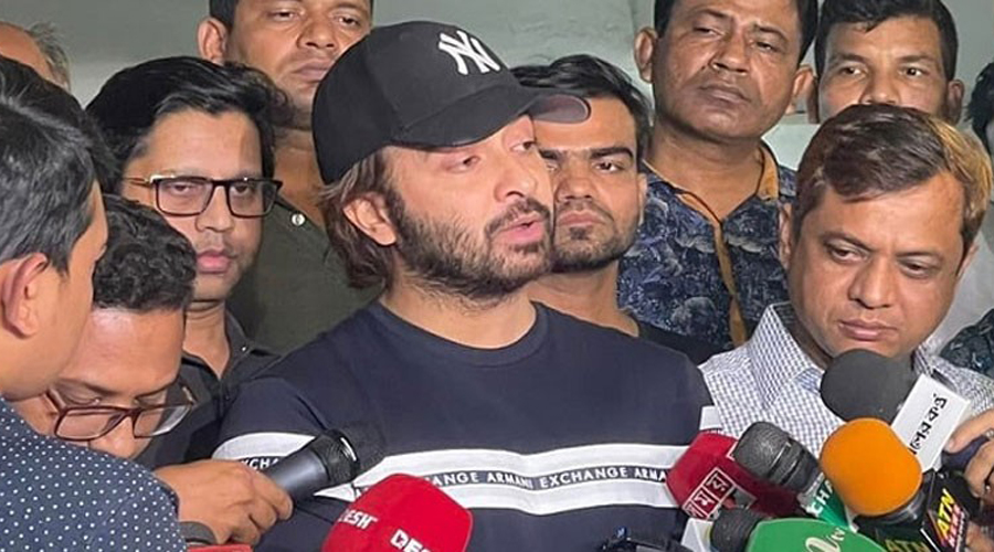 মধ্যরাতে গুলশান থানায় শাকিব খান, মামলা নেয়নি পুলিশ