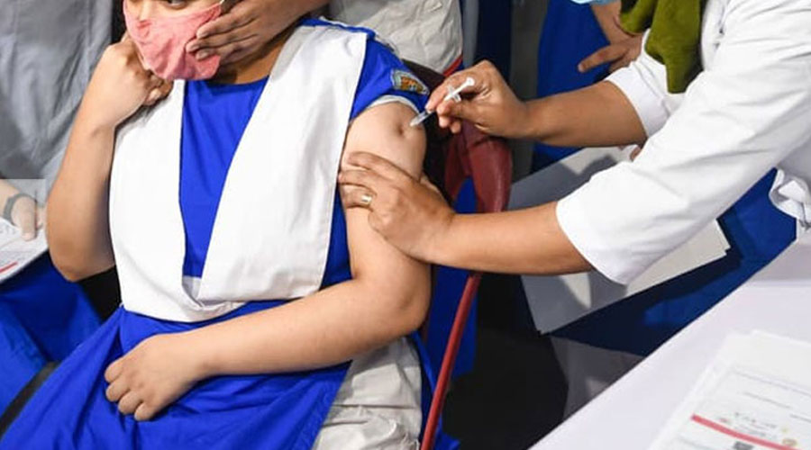 রাজধানীতে ছয় হাজার ছাত্রীর শরীরে জরায়ু ক্যান্সারের নকল ভ্যাকসিন!