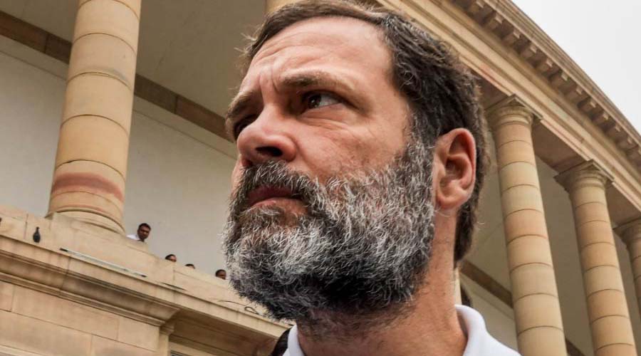 রাহুল গান্ধীর সাংসদ পদ বাতিল, নির্বাচনেও লড়তে পারবেন না