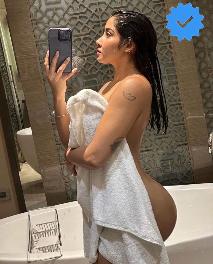 বোল্ডনেসে বহু পিছনে Urfi Javed! হট অবতারে সোশ্যাল মিডিয়ায় আগুন ঝরাচ্ছেন সোফিয়া