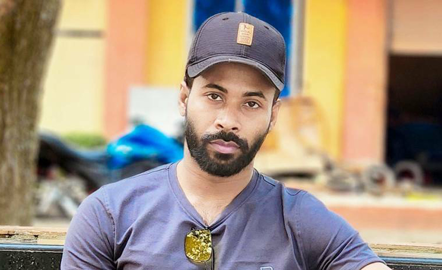 নিজের তিনটি পেজ হারিয়ে নিঃস্ব স্বপন আহমেদ